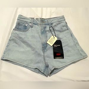 Levi premium High Loose Taper women’s shorts size 26